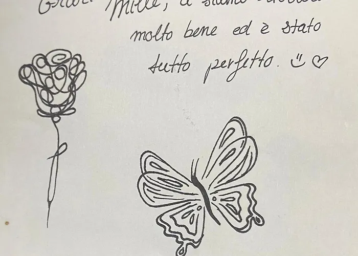 A Due Passi Dal Διαμέρισμα Canzo