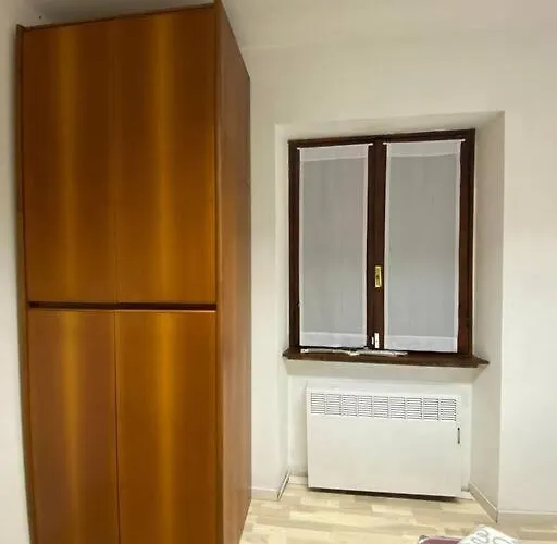 A Due Passi Dal Διαμέρισμα Canzo