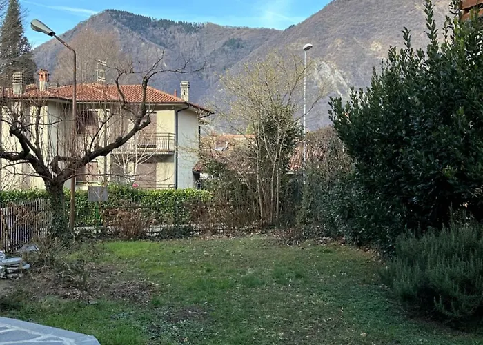 A Due Passi Dal * Canzo